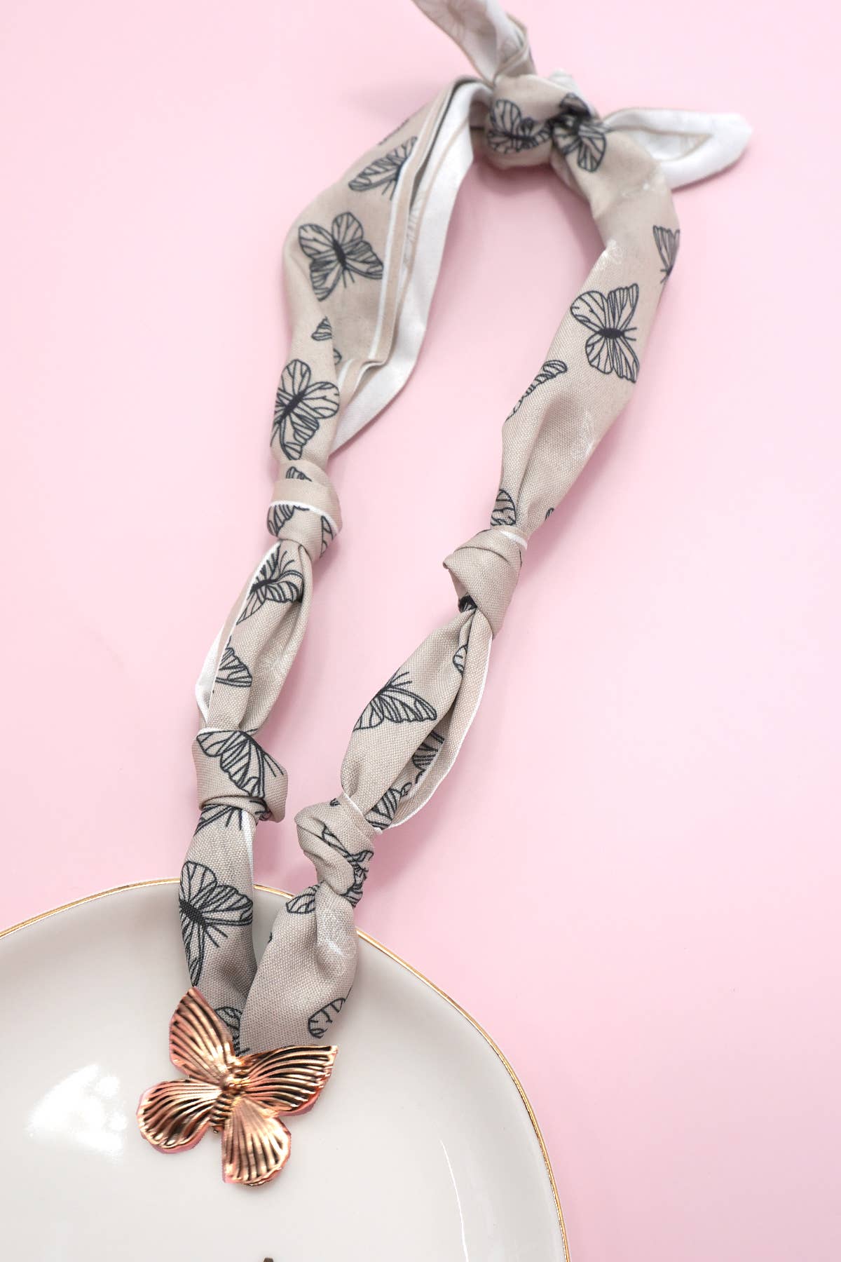 Handmade Scarf Charm Necklaces-JOSSLYN by wall to wall-80N91790-The Twisted Chandelier