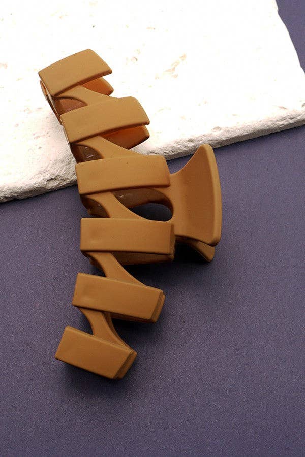 Matte Jumbo Wavy Non Slip Hair Claw Clip-JOSSLYN by wall to wall-40H389-BROWN-The Twisted Chandelier