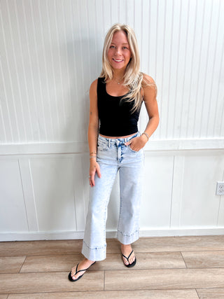 Kara U-Neck Seamless Cropped Tank Top with Built In Bra - Black-Tank Top-Zenana-FD 05/30/26,Tops Collection-The Twisted Chandelier