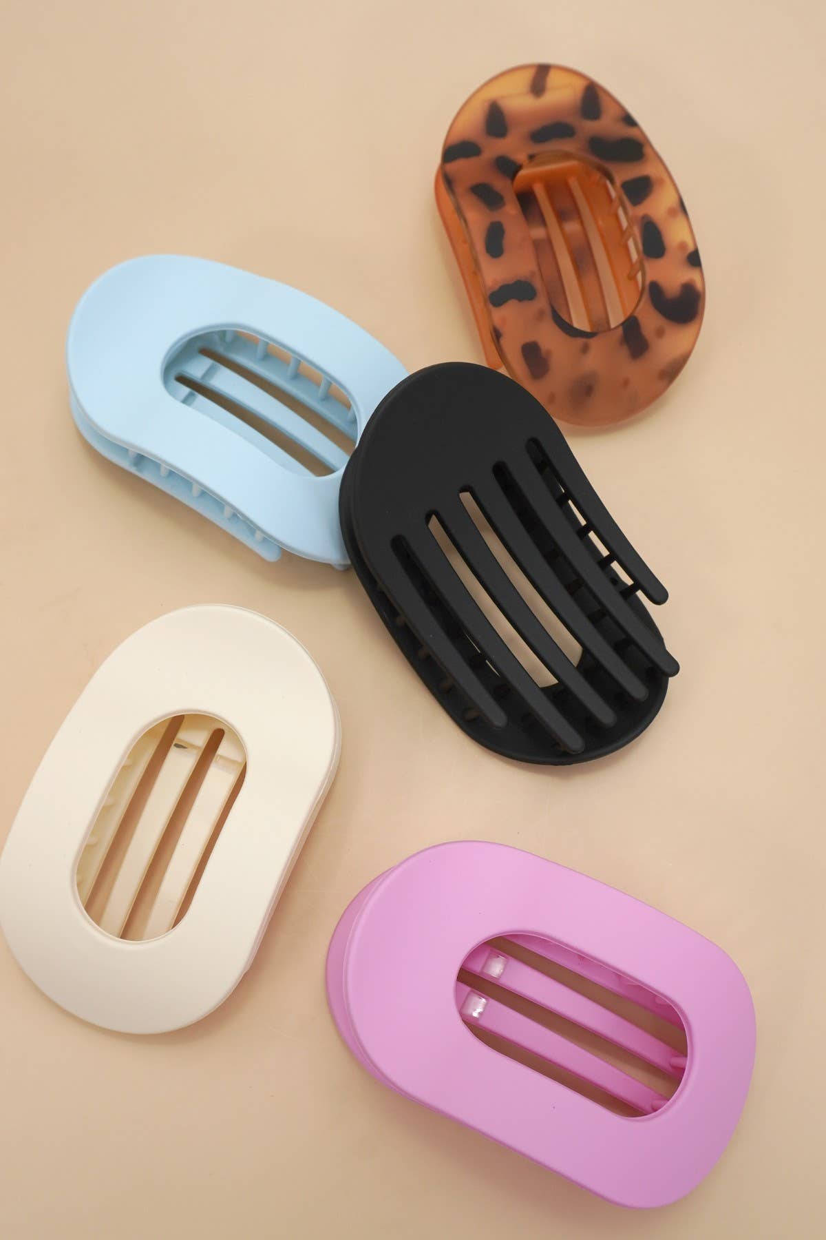 Jumbo Lay Flat Oval Hair Claw Clips Secure Styling-JOSSLYN by wall to wall-40H982-The Twisted Chandelier