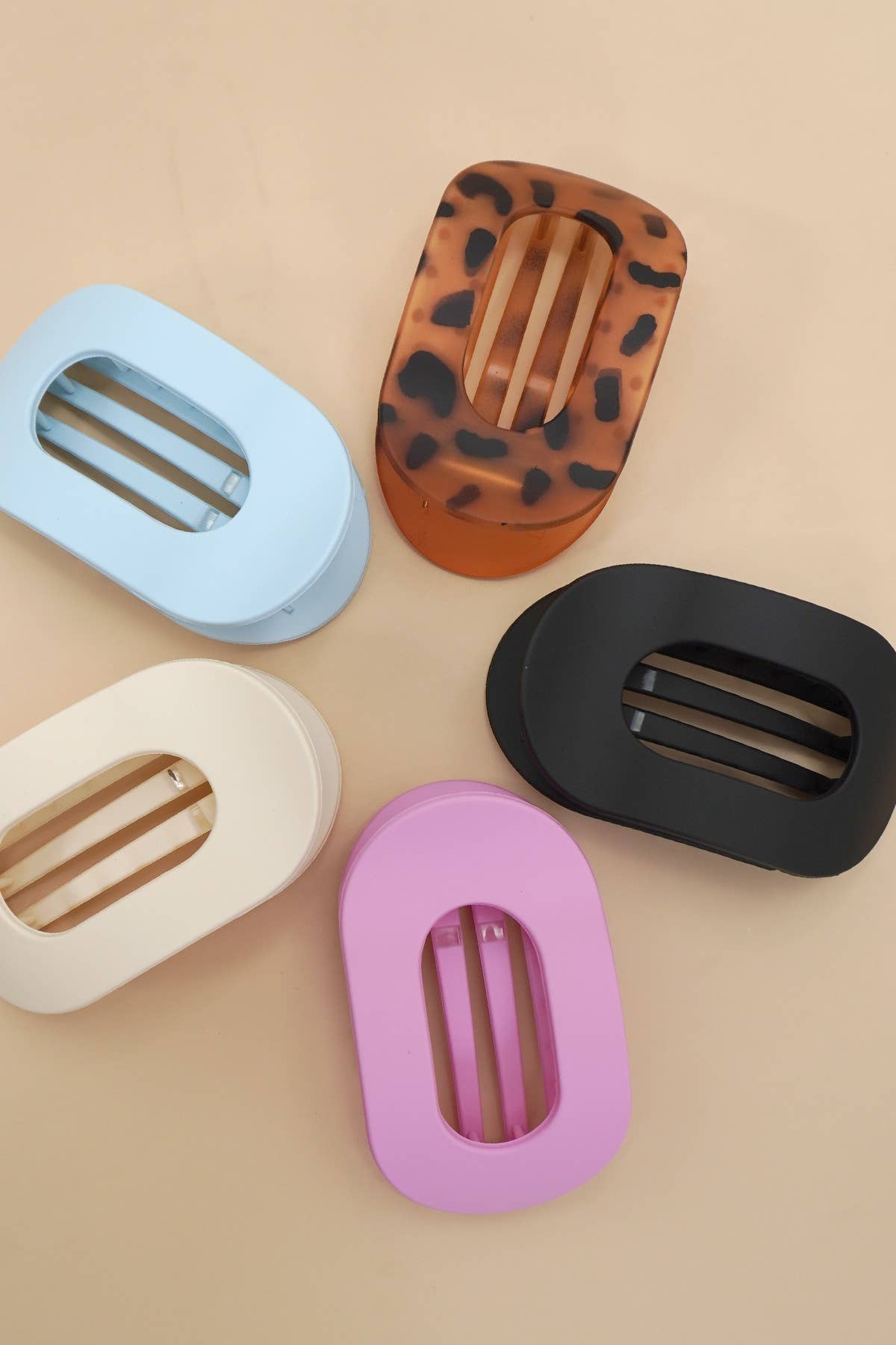 Jumbo Lay Flat Oval Hair Claw Clips Secure Styling-JOSSLYN by wall to wall-40H982-The Twisted Chandelier